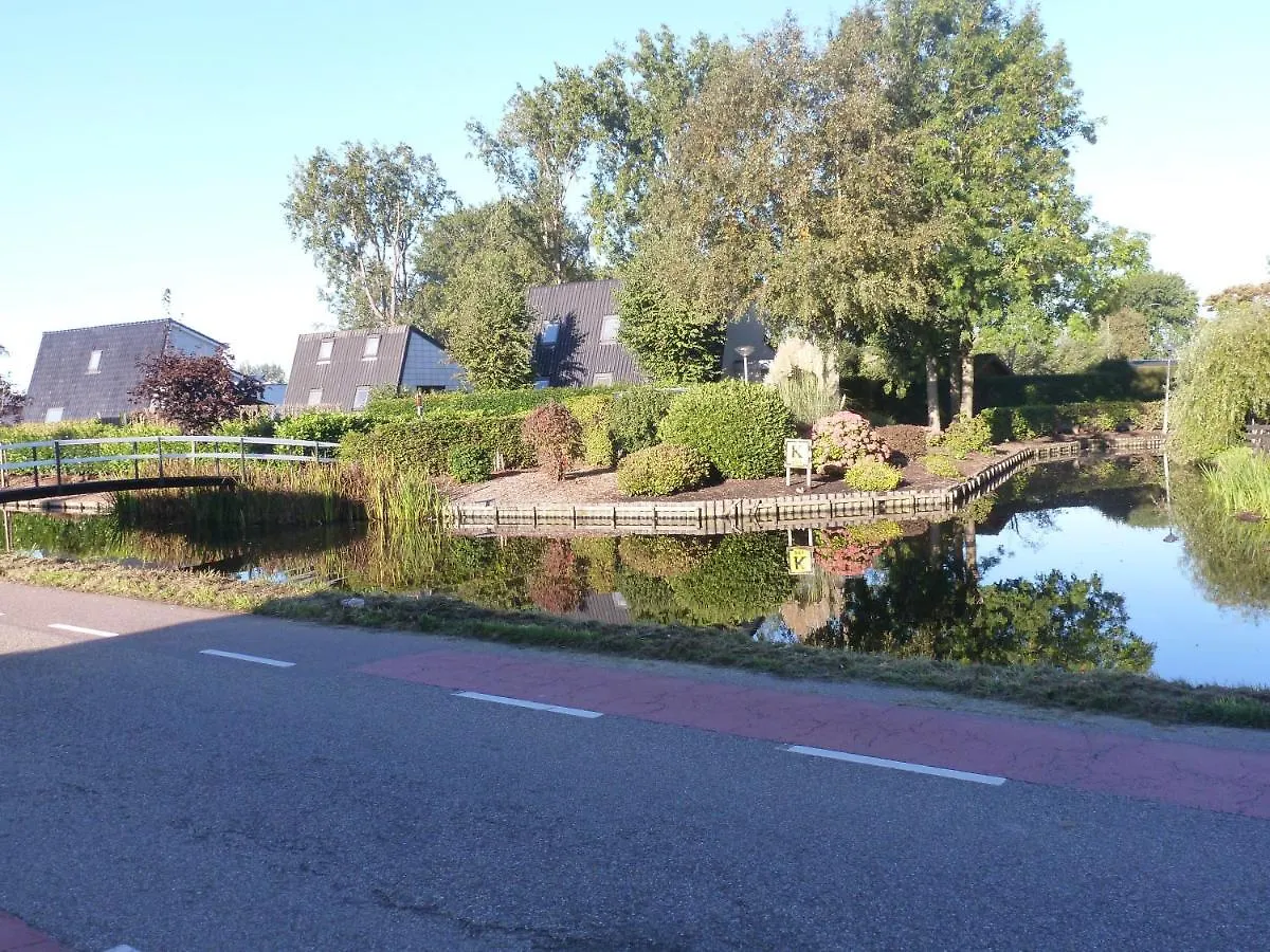 Huis De Roos De Kwakel